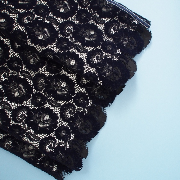 Tory Burch Adelaide Lace Dress Runway 2018- XS - Picture 7 of 7